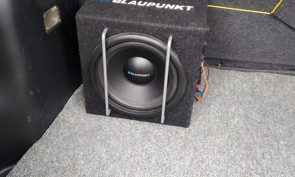 Instalare sabwoofer de la 800-1000lei